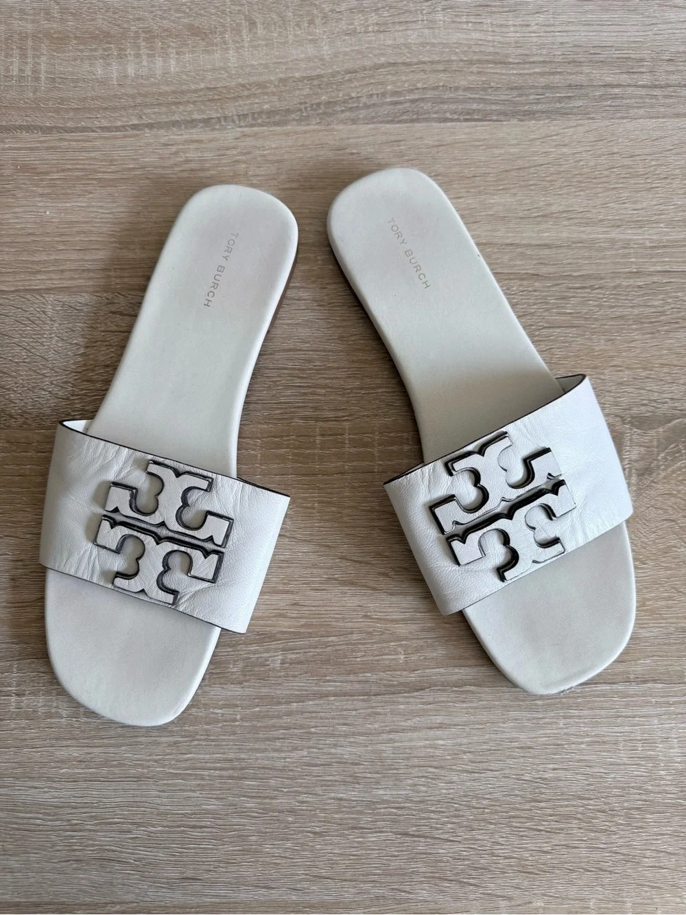 Tory Burch Ines Flat Slide Sandals in gardenia Sz 9.5